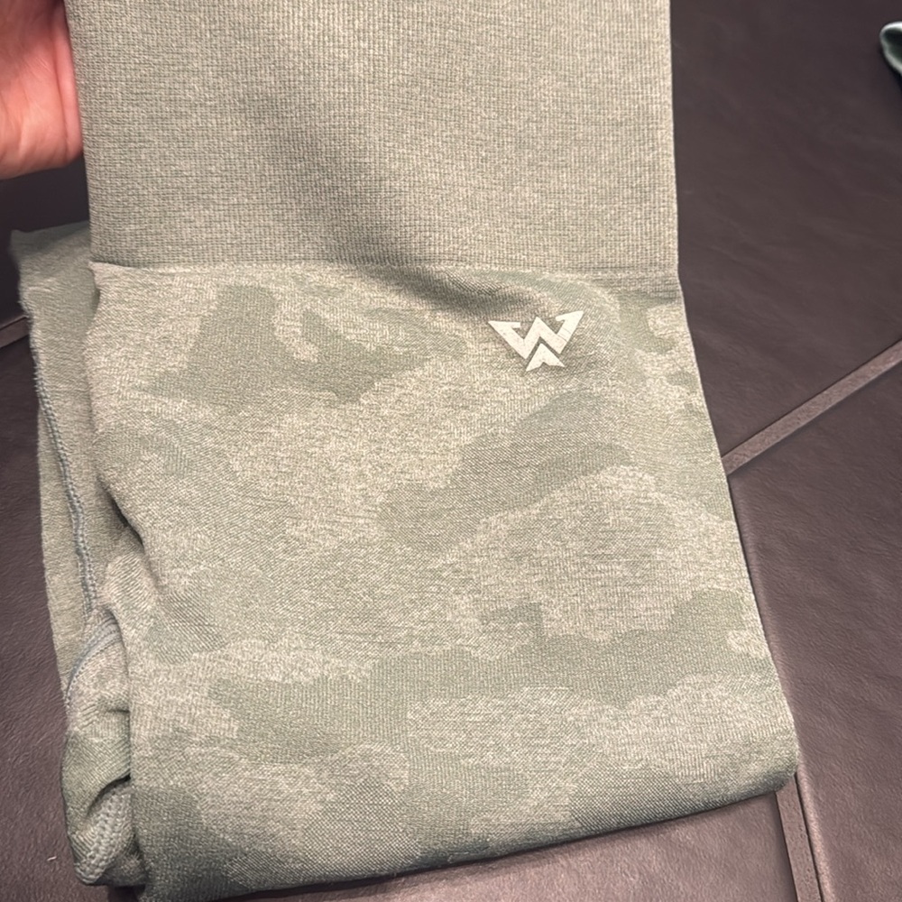Activewear bundle - Picture 3 of 4